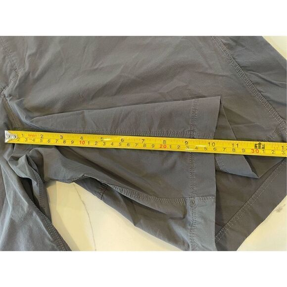 The North Face Tanken Shorts Gray Men’s Sz 38 - Picture 4 of 8